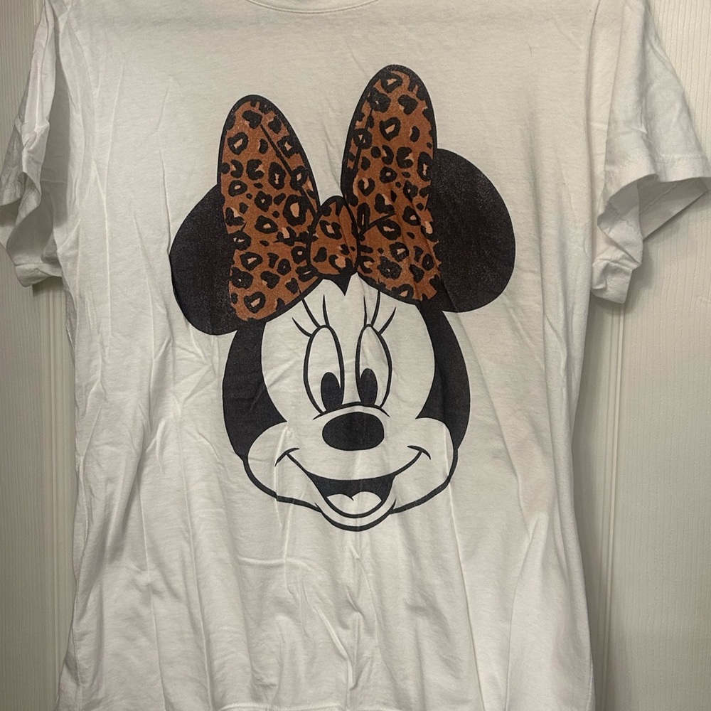 Disney Minnie Mouse Women’s T-Shirt - White and Black with Leopard Bow